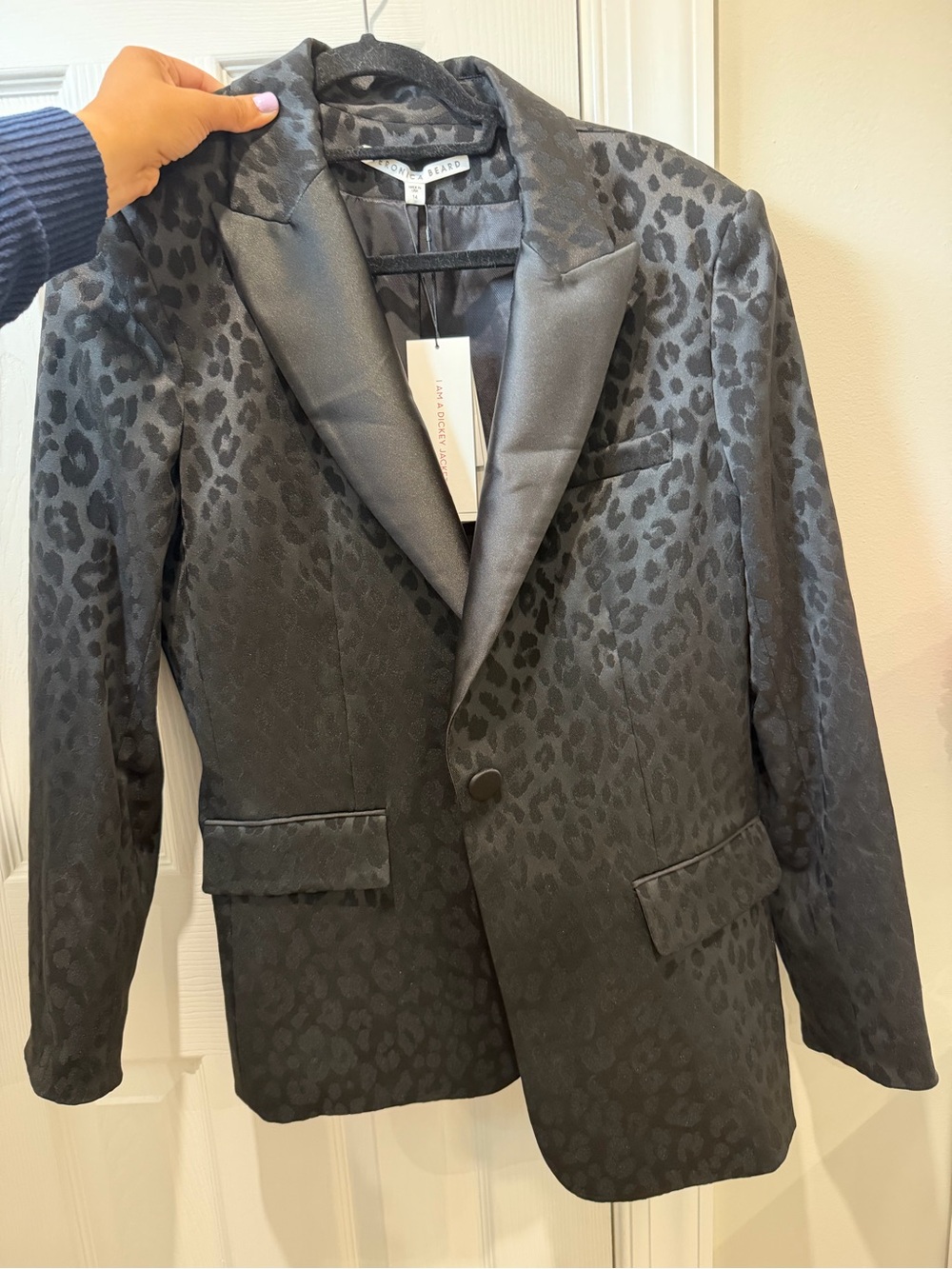 Veronica Beard women’s Black Leopard-Jacquard Satin Lapel Blazer